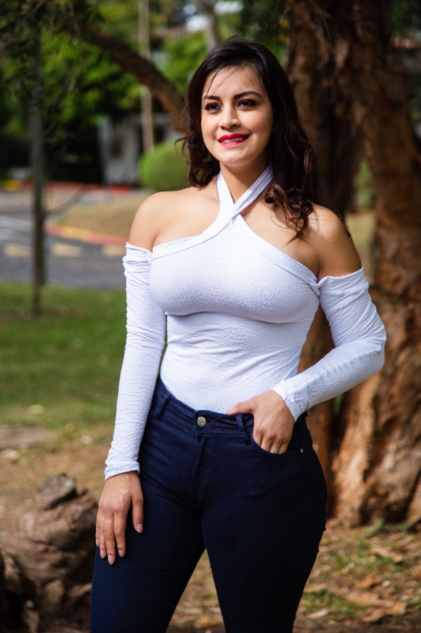Blusas para Mujer Blusa Blanca Sin Mangas con Vuelos al Frente Dalish  Blanco TALLA S Guatemala