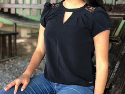 Ejército Especialista Dempsey Blusas para Mujer Blusa Negra Cuello Redondo con Encaje Dalish Negro TALLA  S Guatemala
